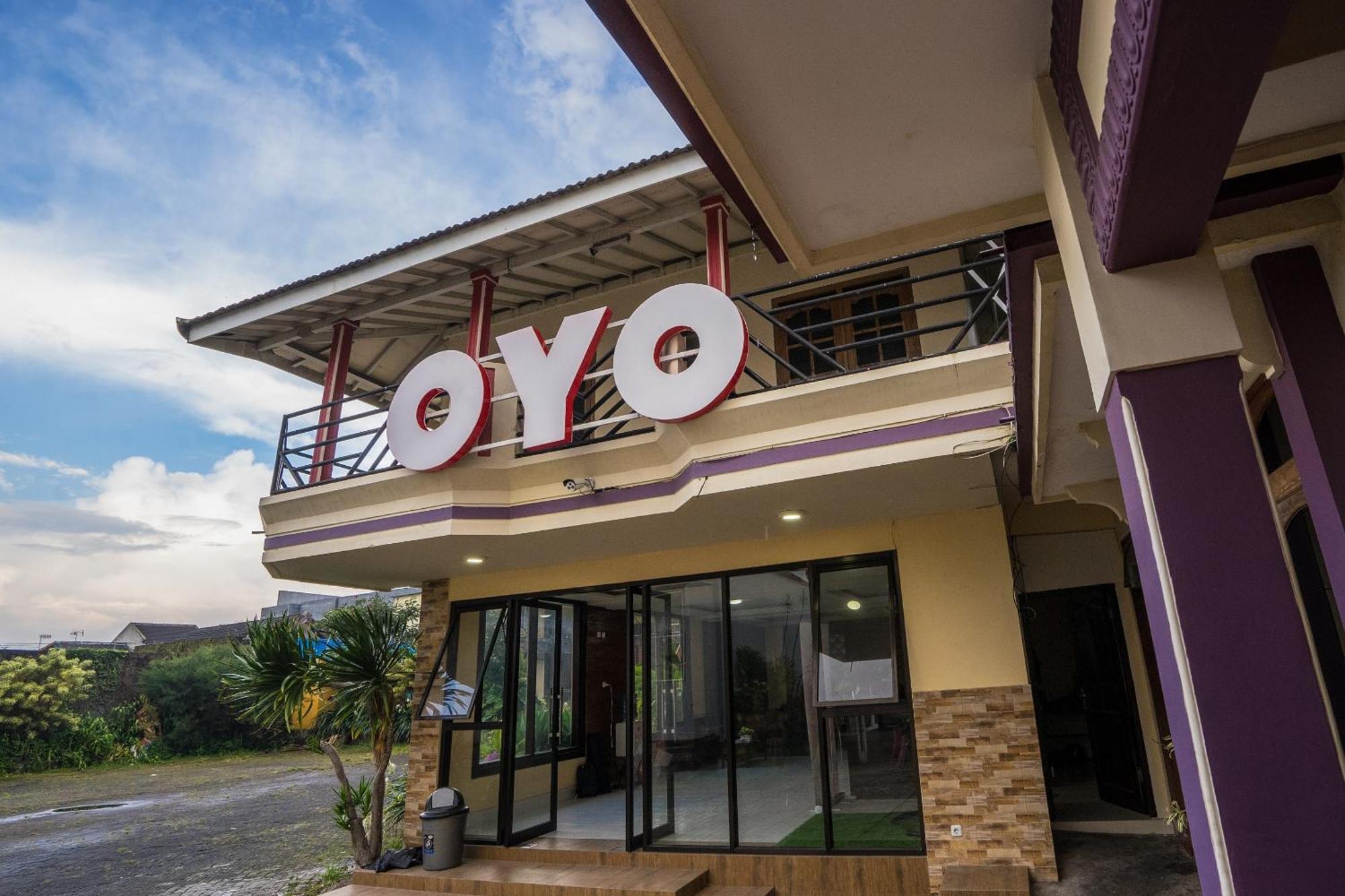 באטו Oyo Bunga Matahari Guest House And Hotel מראה חיצוני תמונה